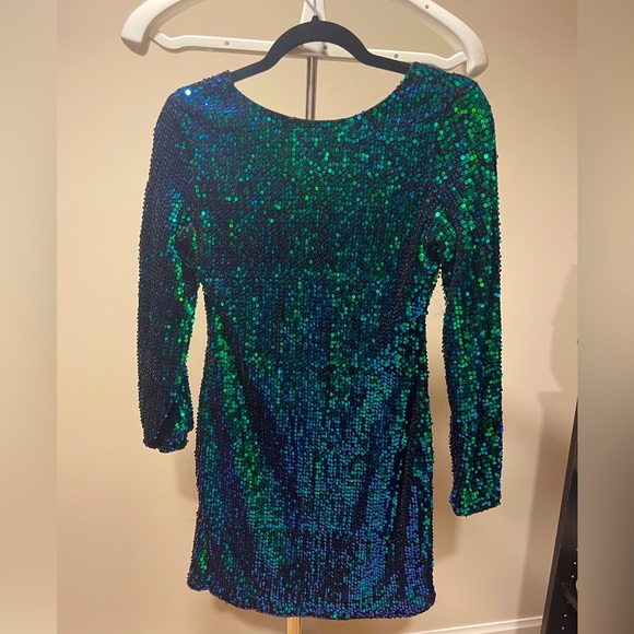 dress - Picture 1 of 2